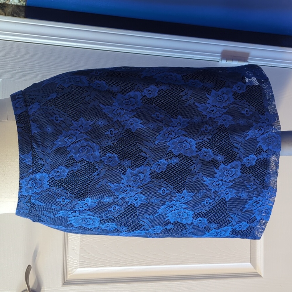 Lapis lace pencil skirt